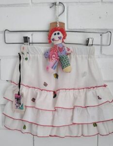 Frilly girls skirt size 4